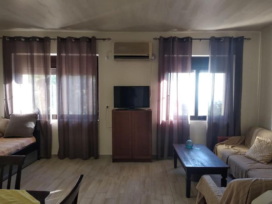Ferienhaus House In Vrakades Village